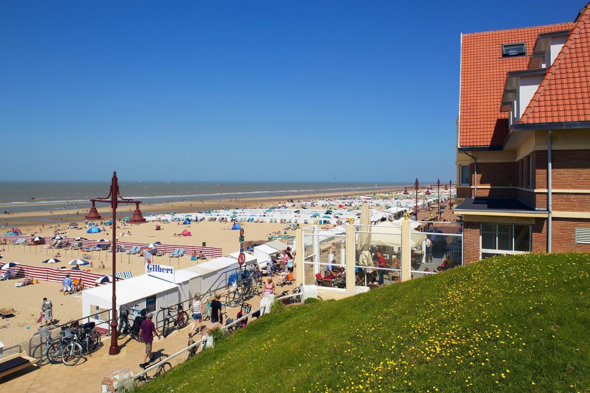 Beach Hotel دي هان المظهر الخارجي الصورة